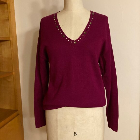 Aurora One Wine Sequin V-Neck Sweater - Picture 1 of 7